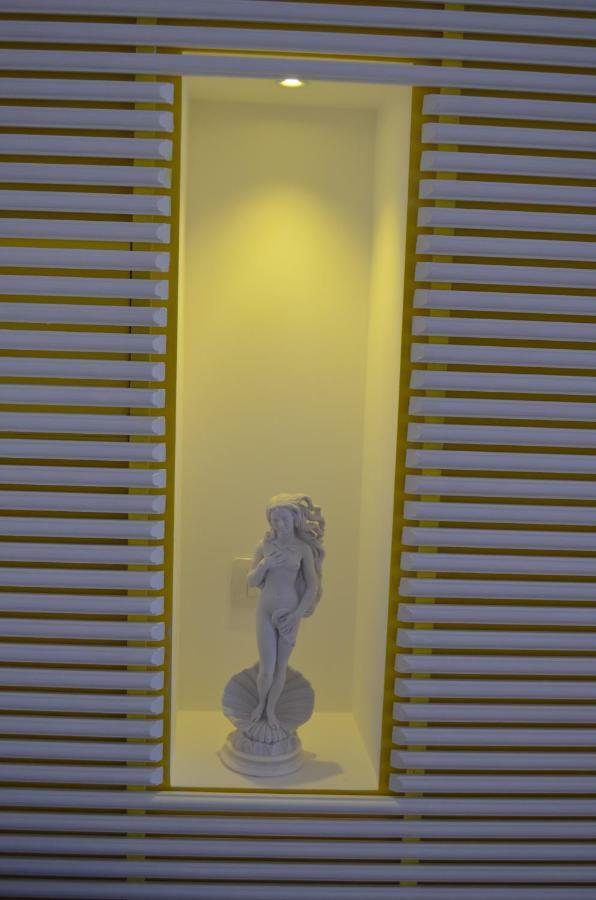 Luiselle Charming Accommodation Sorrento City Center Exterior foto